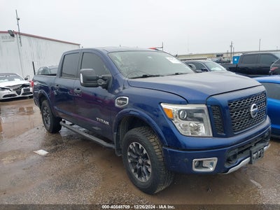 NISSAN TITAN 2017