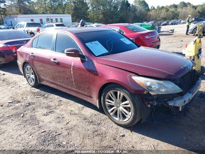 HYUNDAI GENESIS 2013