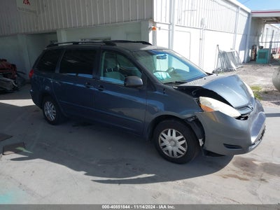 TOYOTA SIENNA 2008
