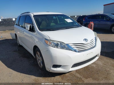 TOYOTA SIENNA 2015