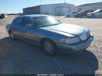 LINCOLN TOWN CAR 2006