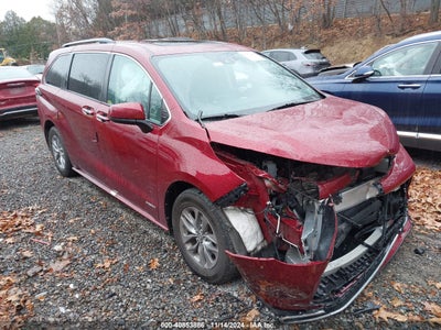 TOYOTA SIENNA 2021