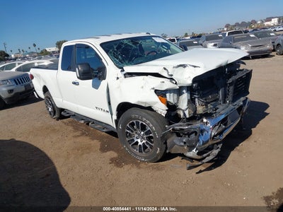 NISSAN TITAN 2021