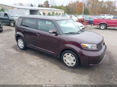 SCION XB 2010