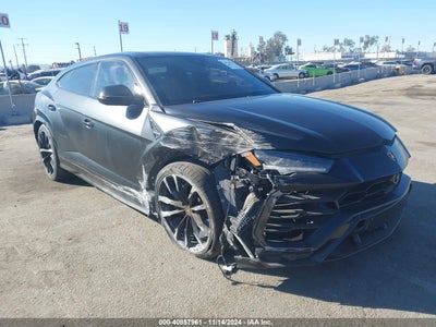 LAMBORGHINI URUS 2020