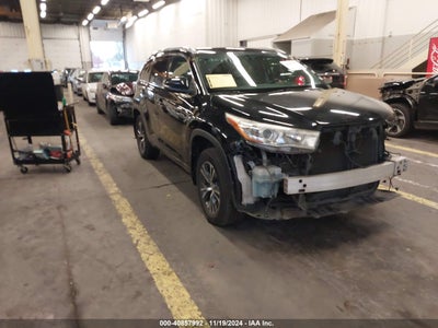 TOYOTA HIGHLANDER 2016