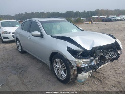 INFINITI Q40 2015