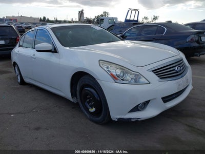 INFINITI G37 2013