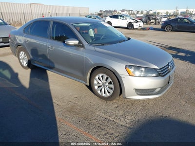 VOLKSWAGEN PASSAT 2013