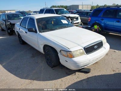 FORD CROWN VICTORIA 2011