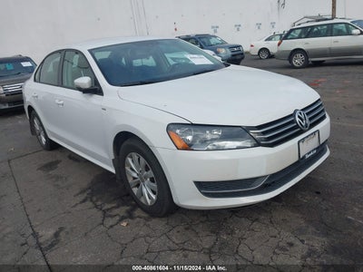 VOLKSWAGEN PASSAT 2015