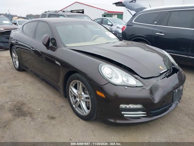 PORSCHE PANAMERA 2012