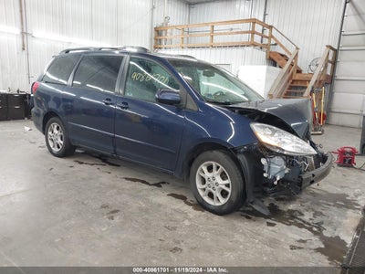 TOYOTA SIENNA 2006