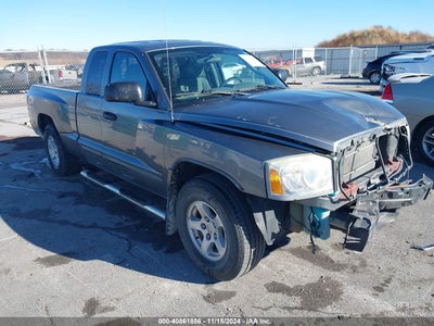 DODGE DAKOTA 2005