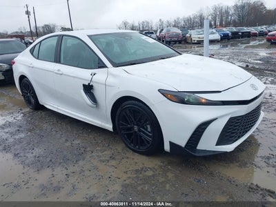 TOYOTA CAMRY 2025