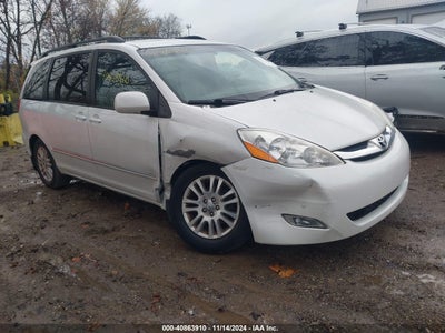 TOYOTA SIENNA 2008