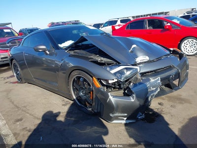 NISSAN GT-R 2014