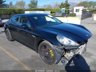 PORSCHE PANAMERA 2011