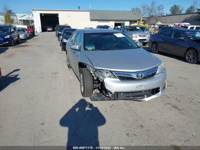 TOYOTA CAMRY 2014