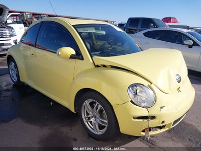 VOLKSWAGEN NEW BEETLE 2009