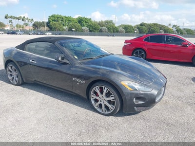 MASERATI GRANTURISMO 2013
