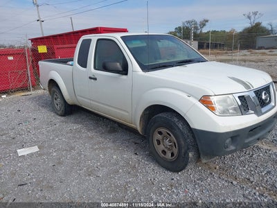 NISSAN FRONTIER 2014