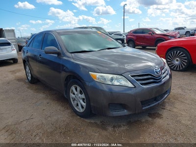 TOYOTA CAMRY 2011
