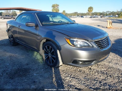 CHRYSLER 200 2011