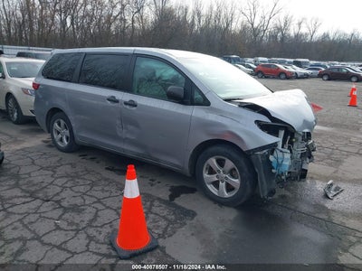 TOYOTA SIENNA 2017