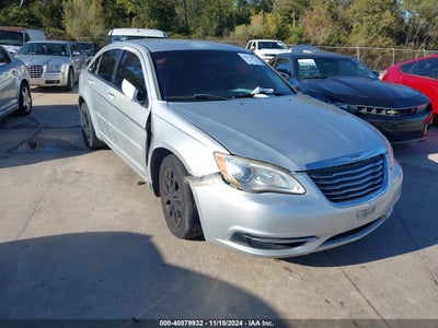 CHRYSLER 200 2012