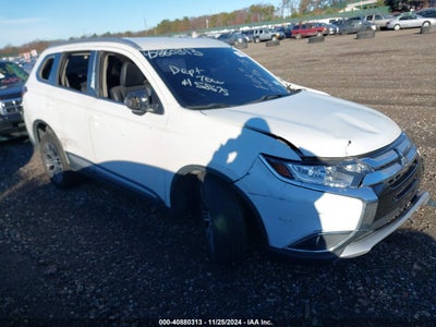 MITSUBISHI OUTLANDER 2017
