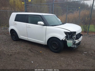 SCION XB 2010