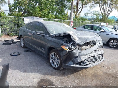 FORD FUSION HYBRID 2017