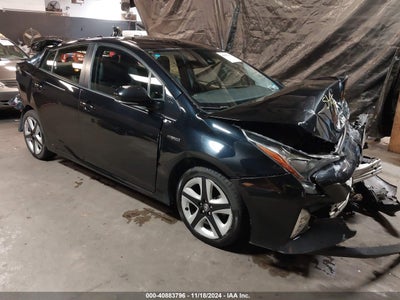 TOYOTA PRIUS 2017