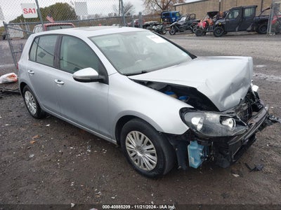 VOLKSWAGEN GOLF 2014