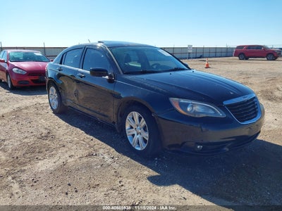 CHRYSLER 200 2013