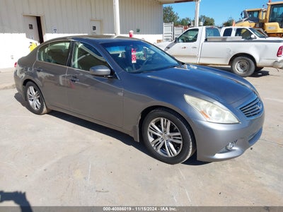 INFINITI JOURNEY 2010
