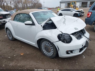 VOLKSWAGEN BEETLE 2015