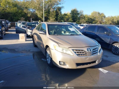 TOYOTA CAMRY 2011