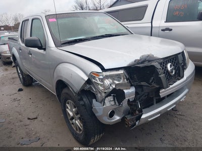 NISSAN FRONTIER 2015