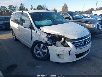 VOLKSWAGEN ROUTAN 2011