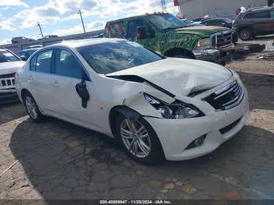 INFINITI Q40 2015