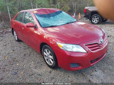 TOYOTA CAMRY 2011