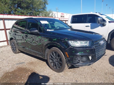 AUDI Q7 2019
