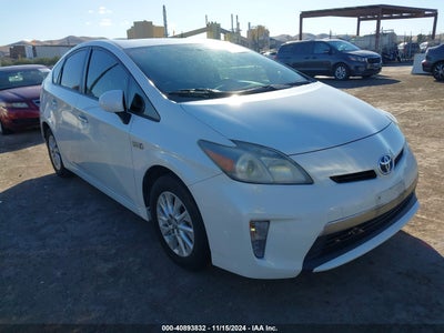 TOYOTA PRIUS PLUG-IN 2013