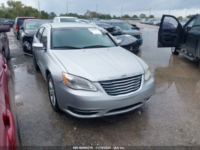CHRYSLER 200 2012