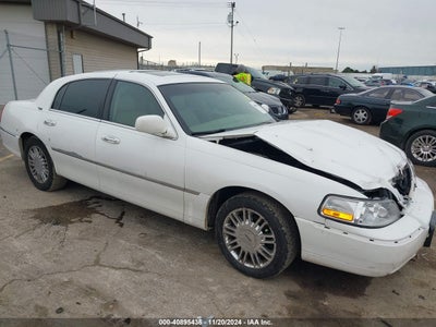 LINCOLN TOWN CAR 2007