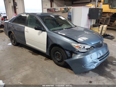 TOYOTA CAMRY 2004