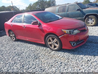 TOYOTA CAMRY 2013