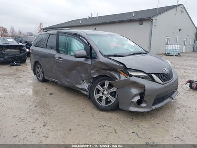 TOYOTA SIENNA 2017